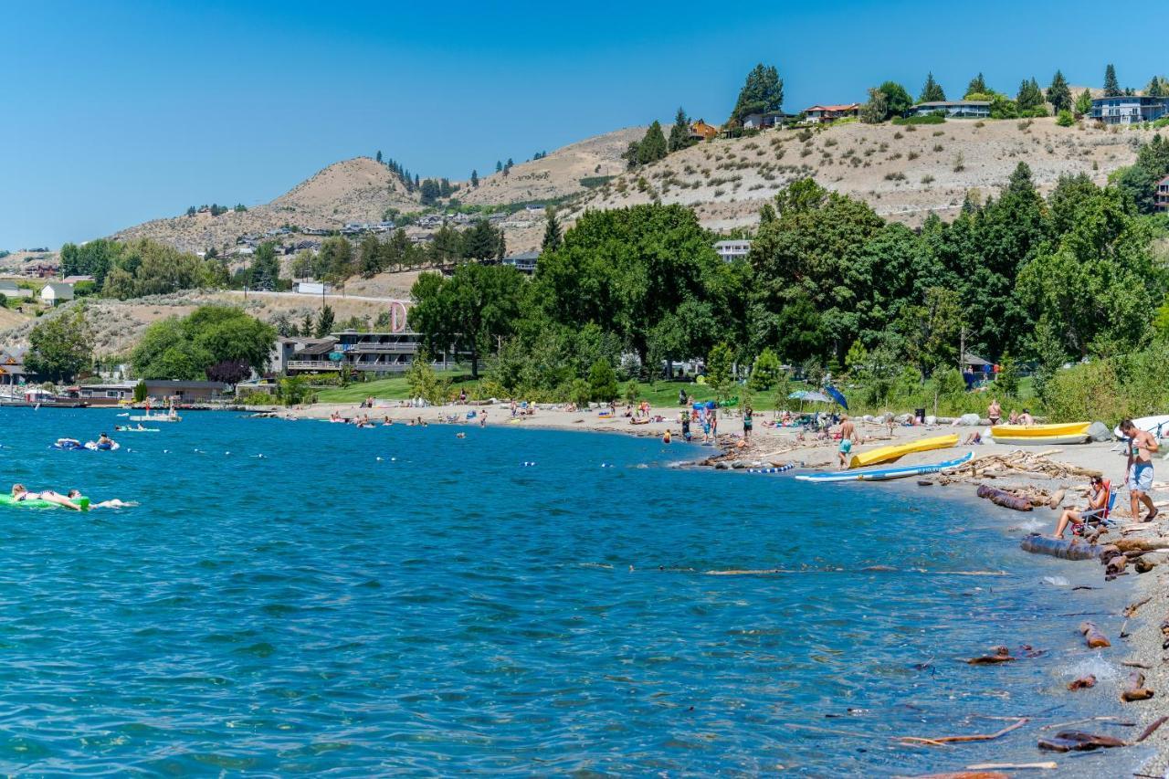 Chelan Resort Suites: Water Sunset Exterior foto