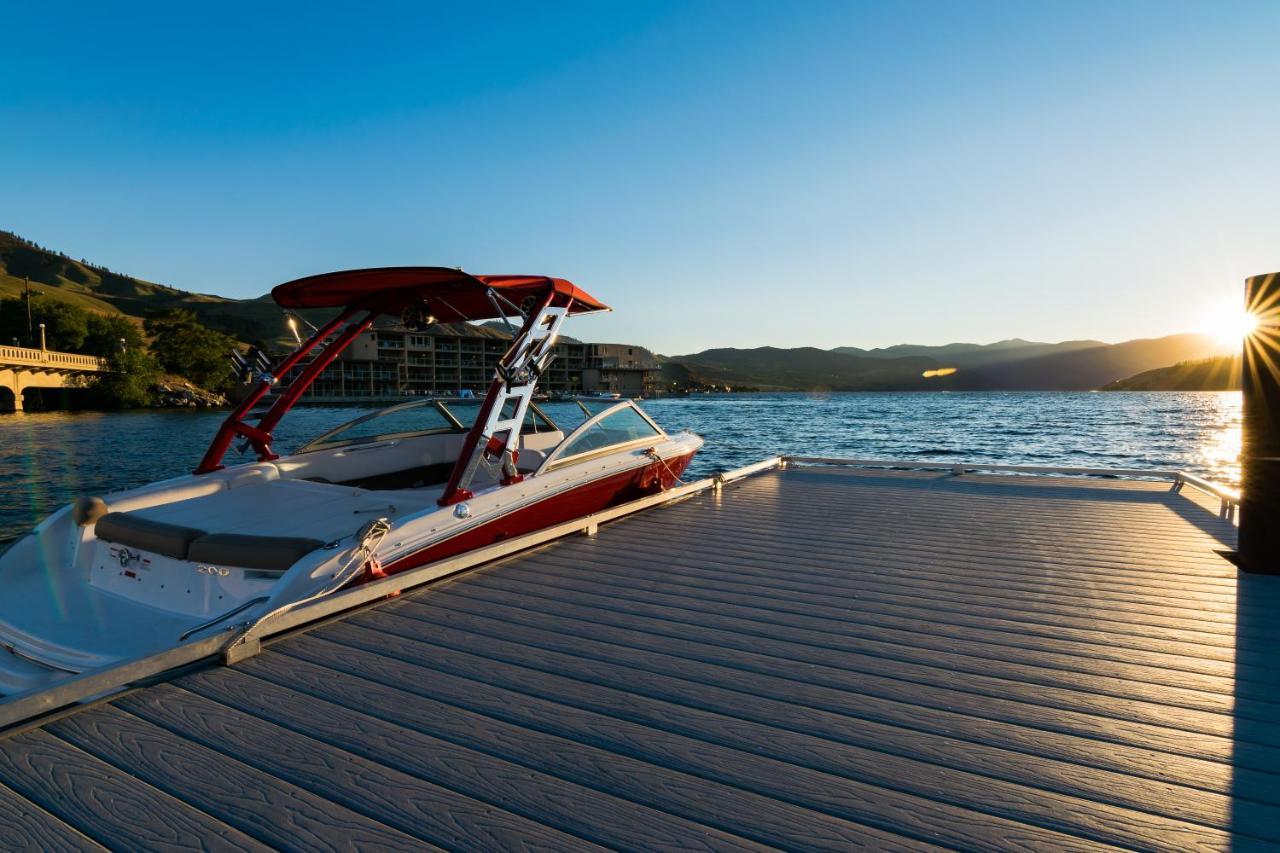 Chelan Resort Suites: Water Sunset Exterior foto